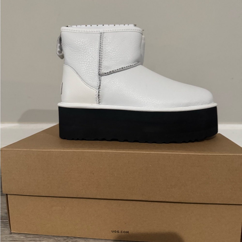 Brand New Ugg Boots - Never Worn, Still in Box!
